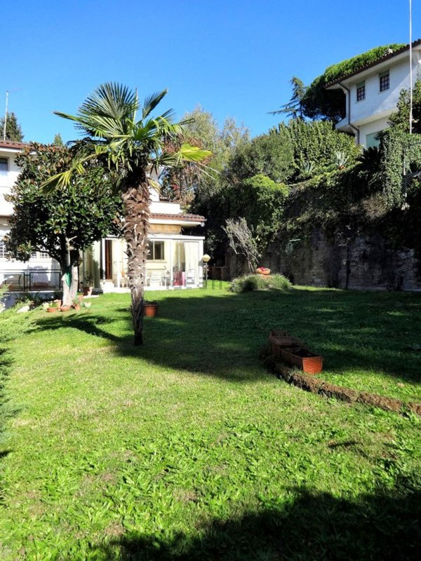 casa indipendente in vendita a Formello in zona Le Rughe