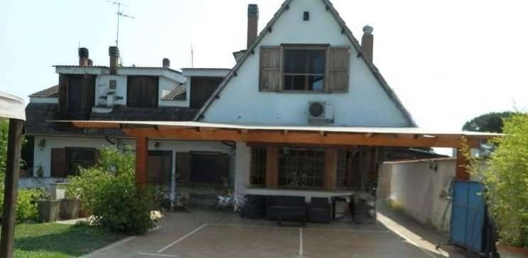 casa indipendente in vendita a Formello