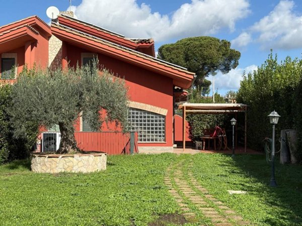 casa indipendente in vendita a Formello in zona Le Rughe