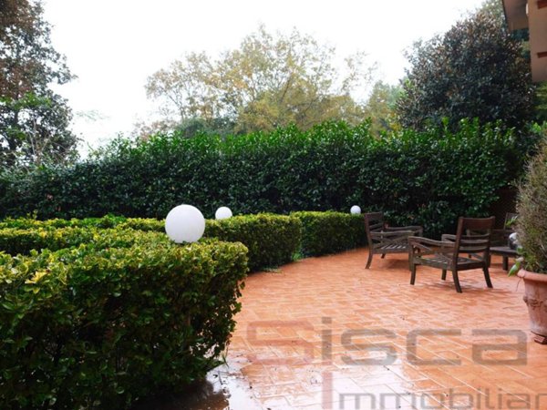 casa indipendente in vendita a Formello in zona Le Rughe