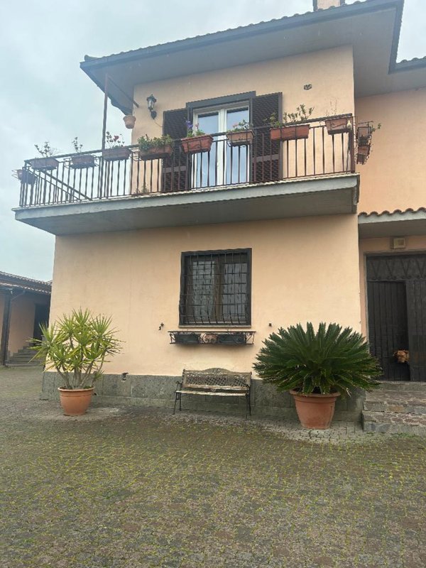 appartamento in vendita a Formello