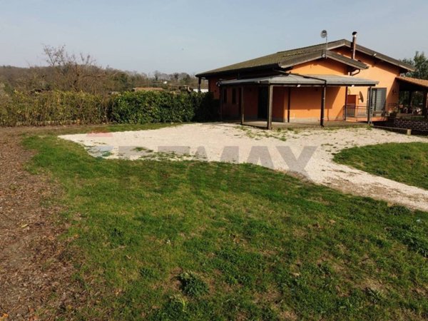 casa indipendente in vendita a Formello