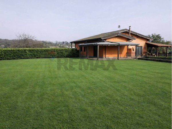 casa indipendente in vendita a Formello