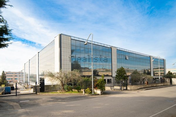 locale di sgombero in vendita a Formello