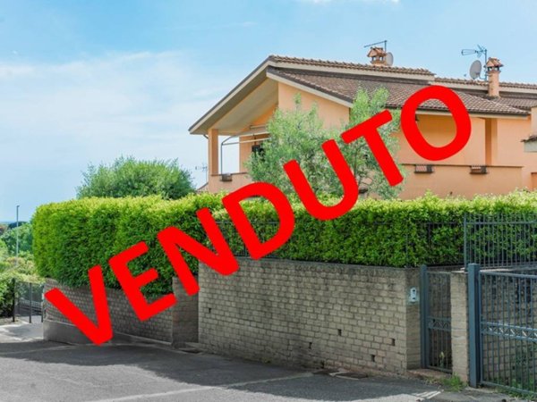 casa indipendente in vendita a Formello in zona Le Rughe