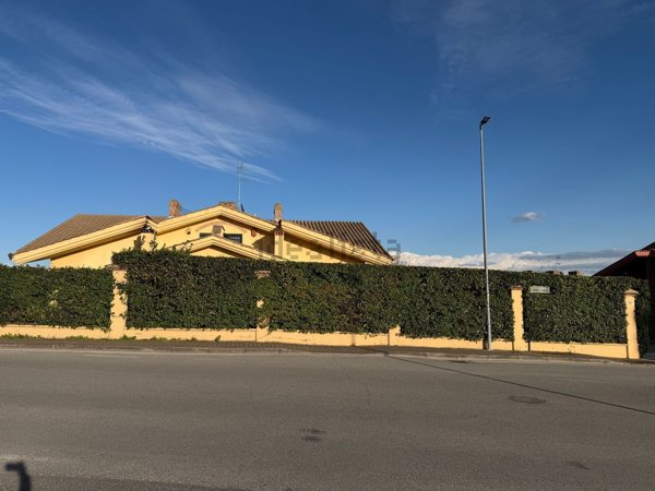 appartamento in vendita a Formello in zona Le Rughe