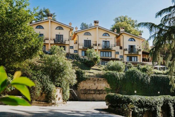 casa indipendente in vendita a Formello