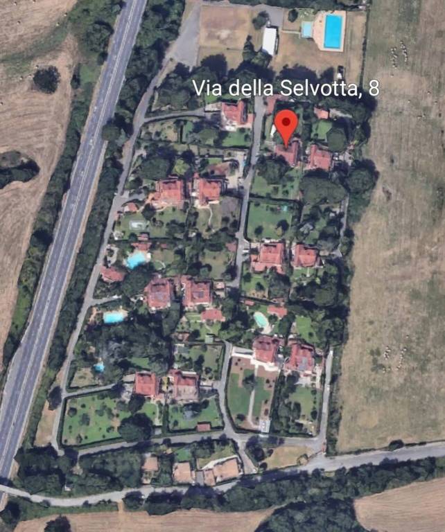 casa indipendente in vendita a Formello