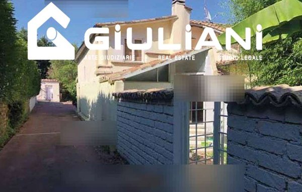 casa indipendente in vendita a Formello in zona Le Rughe