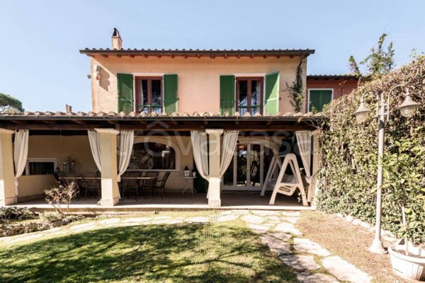 casa indipendente in vendita a Formello in zona Le Rughe