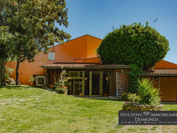 casa indipendente in vendita a Formello in zona Le Rughe