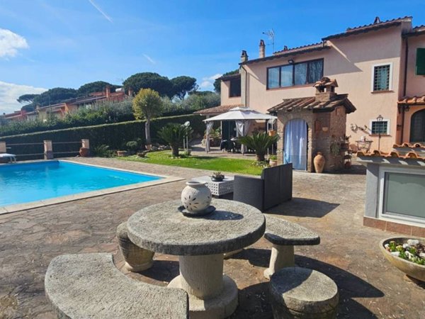 casa indipendente in vendita a Formello in zona Le Rughe