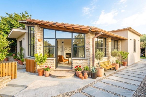 casa indipendente in vendita a Formello