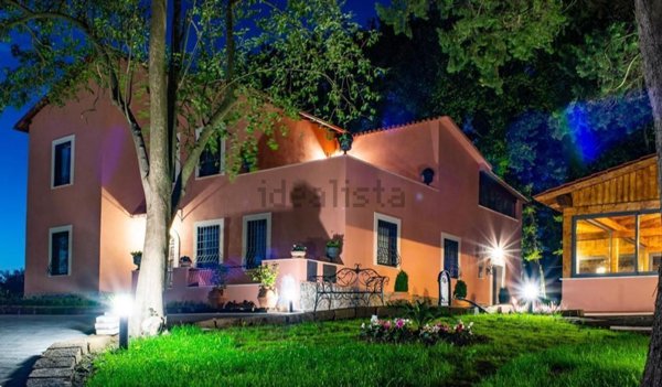 casa indipendente in vendita a Formello in zona Le Rughe