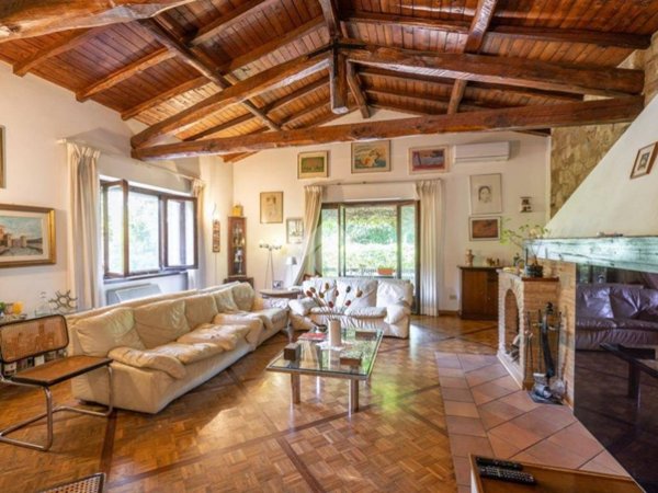 casa indipendente in vendita a Formello
