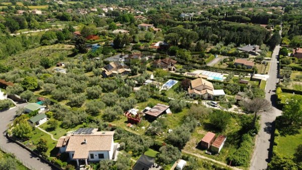terreno edificabile in vendita a Formello