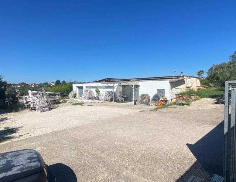 casa indipendente in vendita a Formello