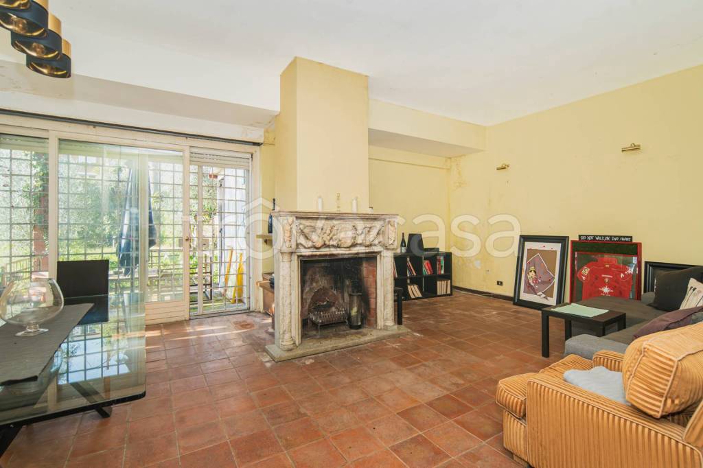 casa indipendente in vendita a Formello in zona Le Rughe