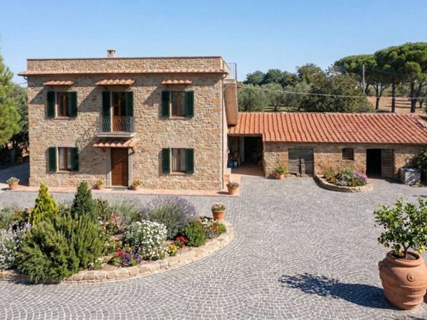 casa indipendente in vendita a Formello