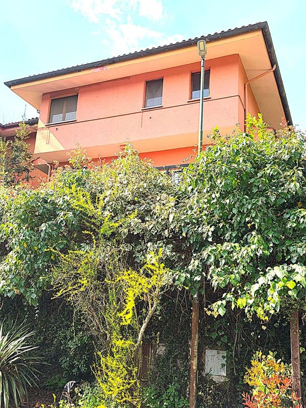 casa indipendente in vendita a Formello in zona Le Rughe
