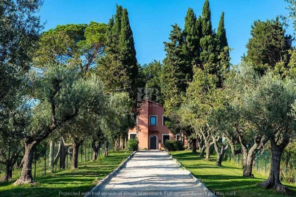 casa indipendente in vendita a Formello