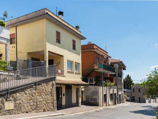 appartamento in vendita a Formello