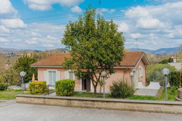 casa indipendente in vendita a Formello