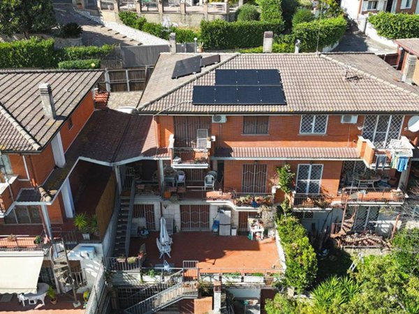 casa indipendente in vendita a Formello in zona Le Rughe