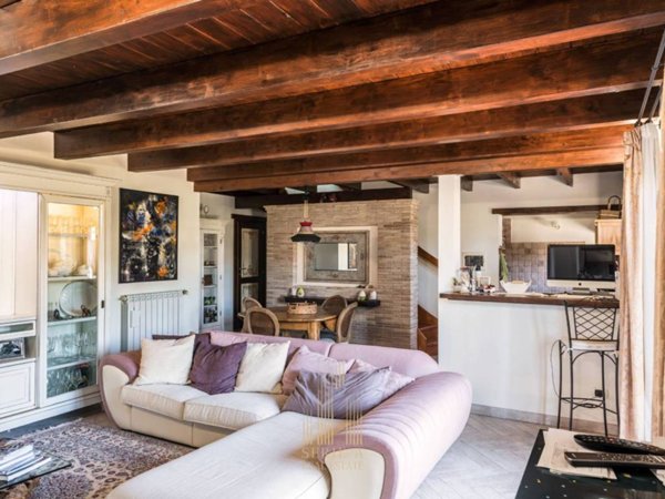 casa indipendente in vendita a Formello in zona Le Rughe