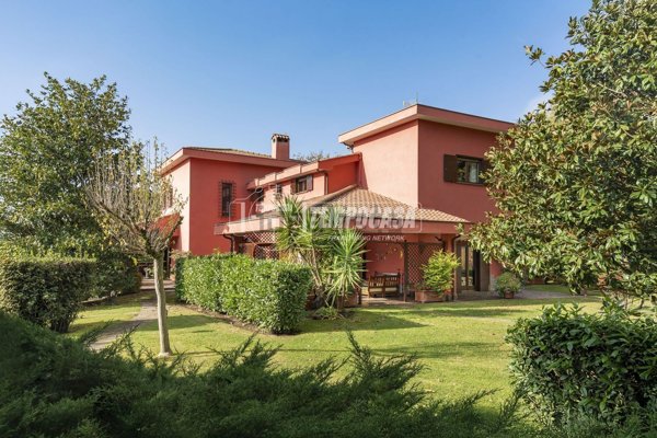 casa indipendente in vendita a Formello in zona Le Rughe