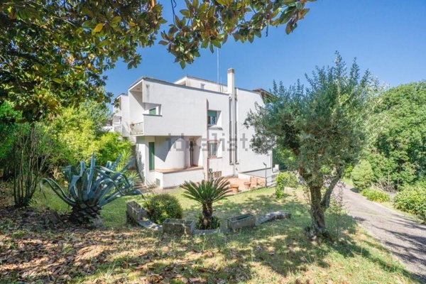 appartamento in vendita a Formello in zona Le Rughe