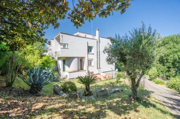 casa indipendente in vendita a Formello in zona Le Rughe