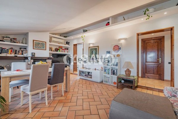 appartamento in vendita a Formello in zona Le Rughe