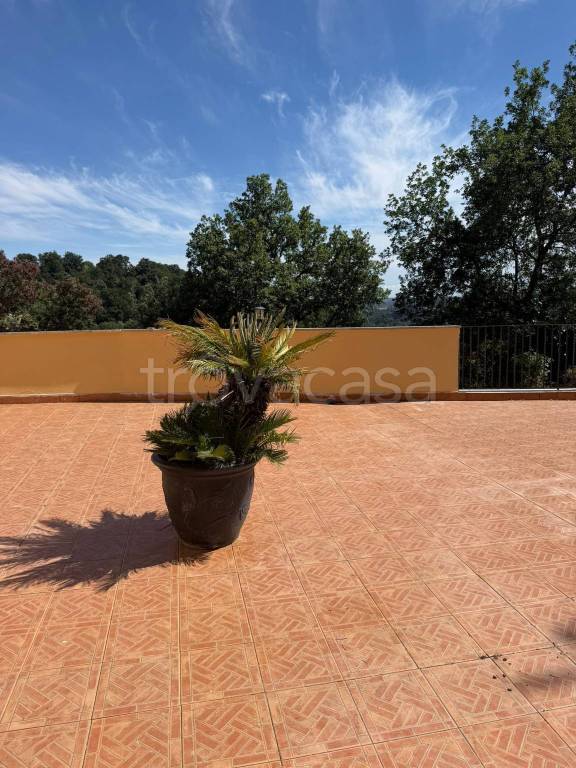 casa indipendente in vendita a Formello in zona Le Rughe