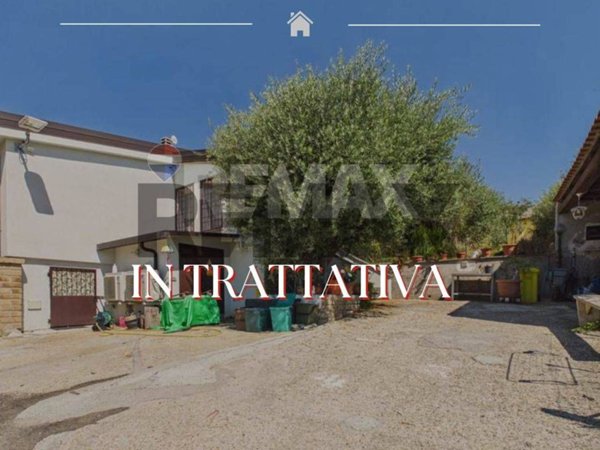casa indipendente in vendita a Formello in zona Le Rughe