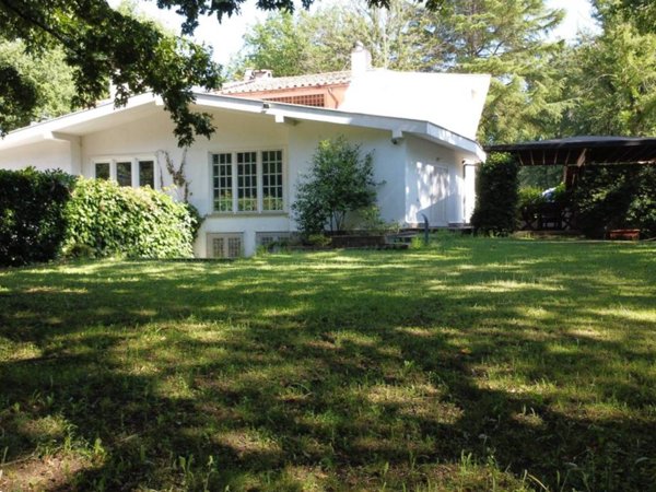 casa indipendente in vendita a Formello