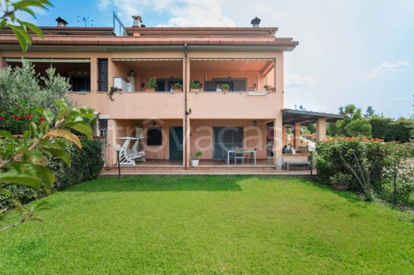 appartamento in vendita a Formello in zona Le Rughe