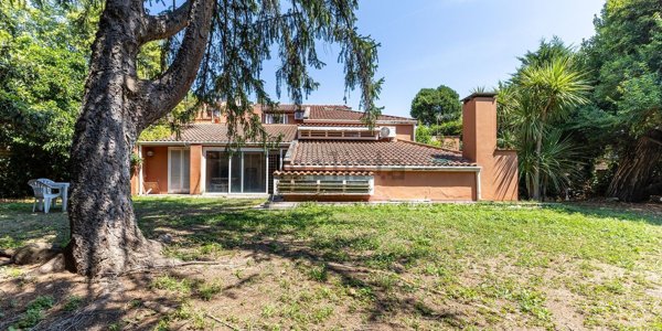 casa indipendente in vendita a Formello in zona Le Rughe