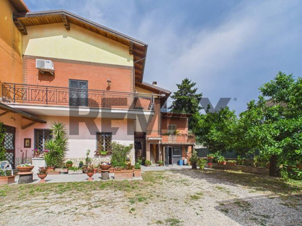 appartamento in vendita a Formello in zona Le Rughe