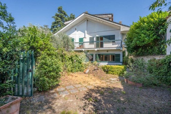 casa indipendente in vendita a Formello in zona Le Rughe
