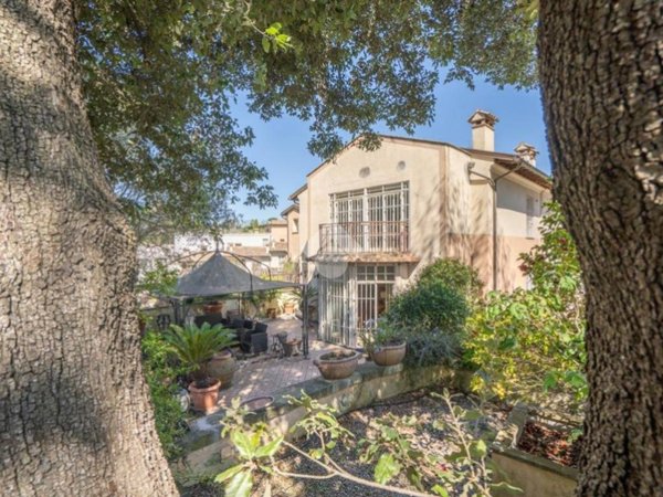 casa indipendente in vendita a Formello