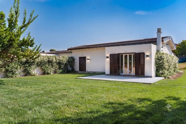 casa indipendente in vendita a Formello in zona Le Rughe