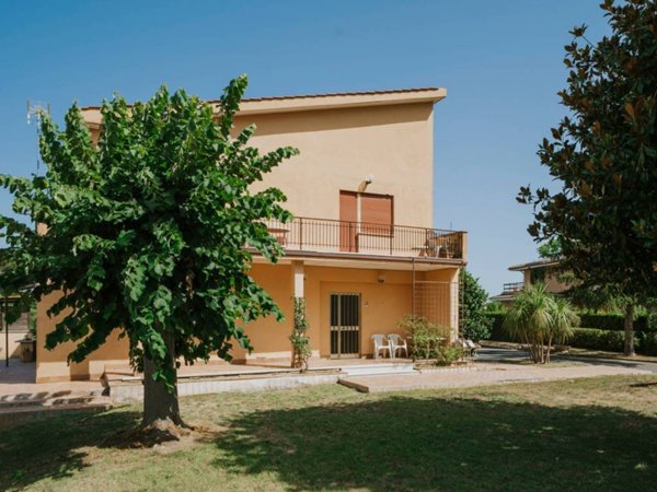 appartamento in vendita a Formello in zona Le Rughe