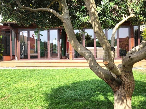 casa indipendente in vendita a Formello in zona Le Rughe