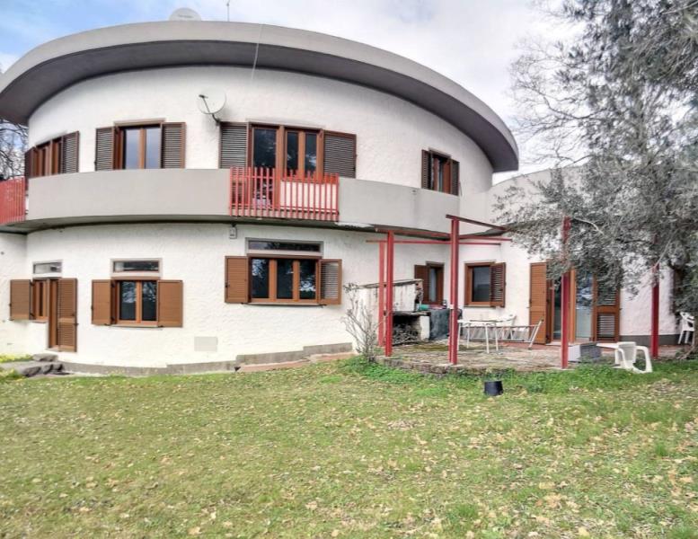 casa indipendente in vendita a Formello in zona Le Rughe