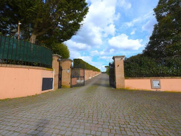 casa indipendente in vendita a Formello in zona Le Rughe