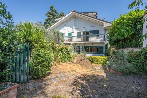appartamento in vendita a Formello in zona Le Rughe