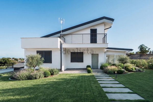 casa indipendente in vendita a Formello in zona Le Rughe