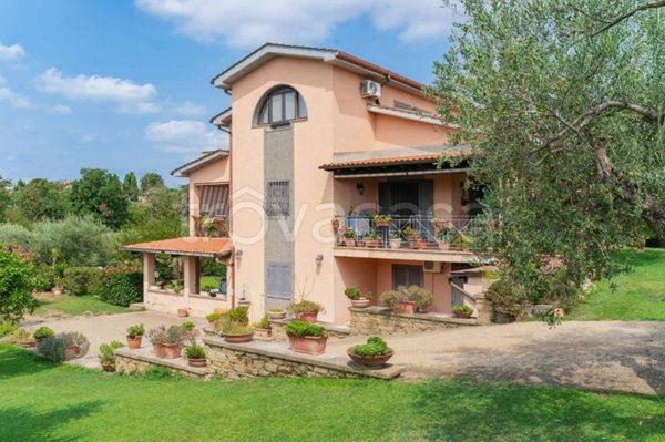 casa indipendente in vendita a Formello in zona Le Rughe
