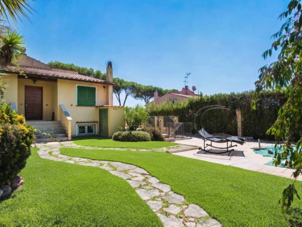 casa indipendente in vendita a Formello in zona Le Rughe
